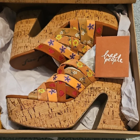 Free People Embroidered Platform Sandals - Multicolor - Picture 3 of 11